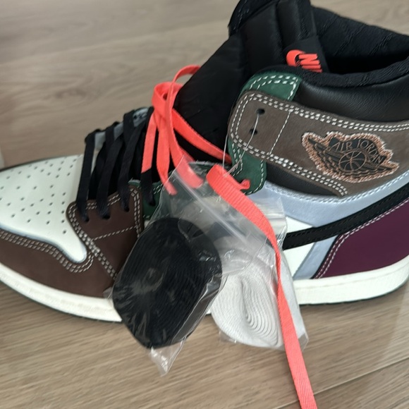 Air Jordan 1 Retro High OG (DH3097) - Picture 5 of 16